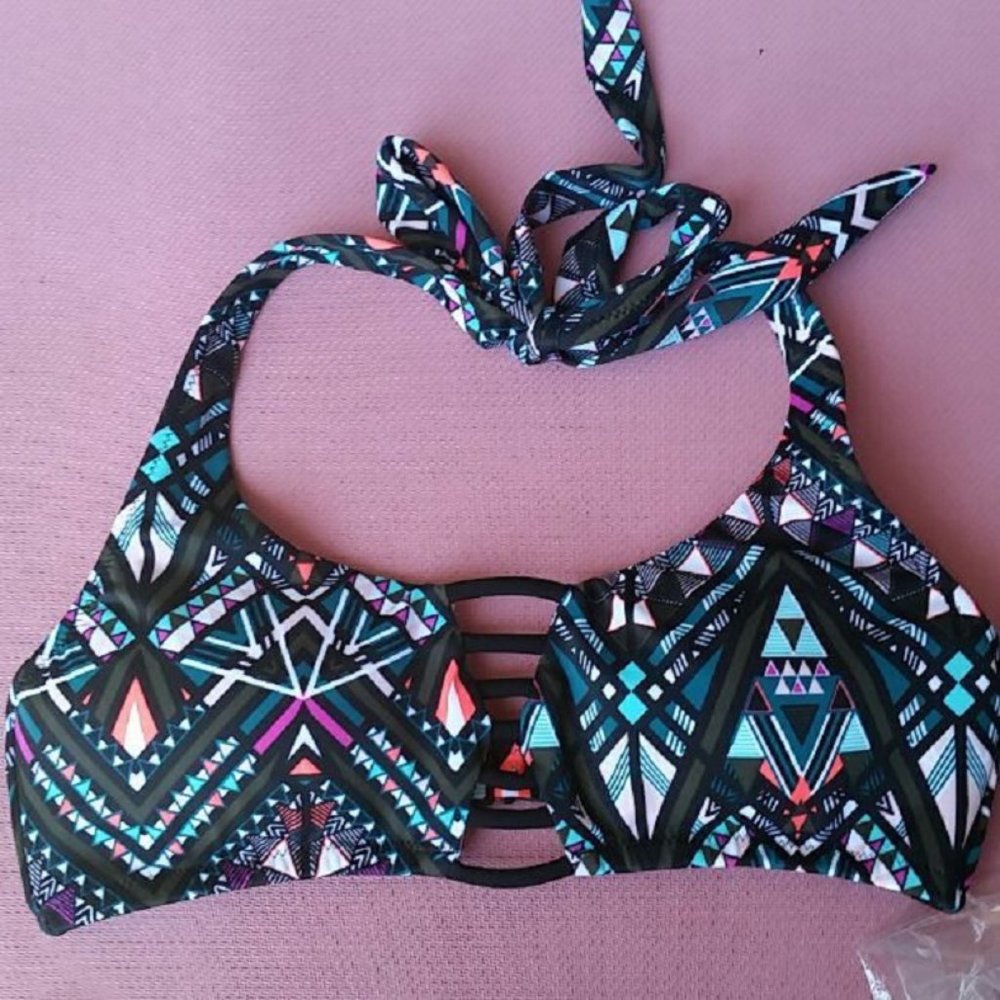 New VS PINK Cage halter bikini top